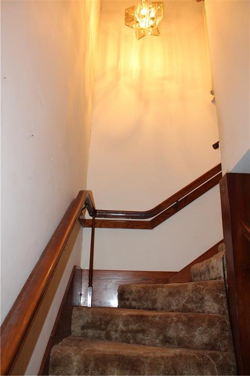 2011 South English Street Pittsburg, KS 66762 - Photo 8 of 30