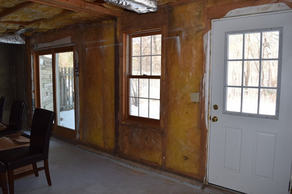 1 Old Amherst Road Belchertown, MA 01007 - Photo 15 of 21