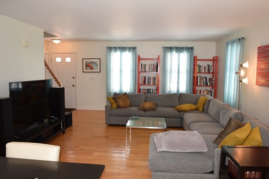 1 Old Amherst Road Belchertown, MA 01007 - Photo 3 of 21