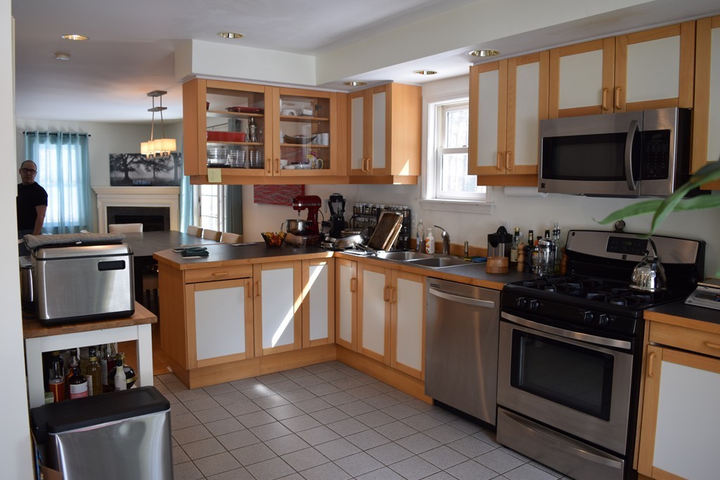 1 Old Amherst Road Belchertown, MA 01007 - Photo 6 of 21