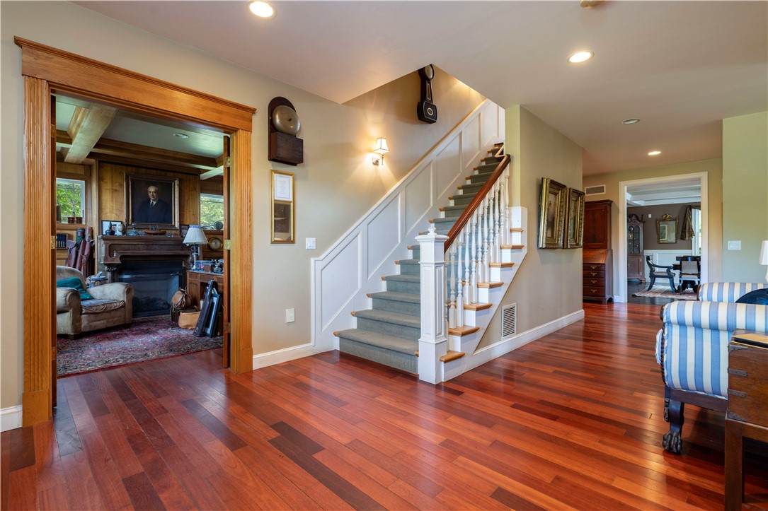 365 Boston Neck Road Narragansett, RI 02882 - Photo 20 of 50
