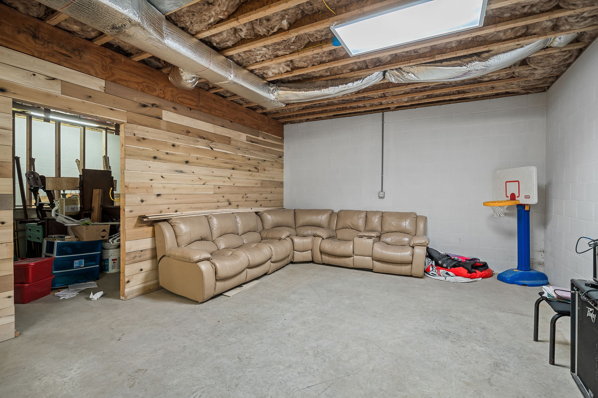 14525 Tucker Ridge Road Silver Point, TN 38582 - Photo 37 of 64 a living room with furniture and a couch