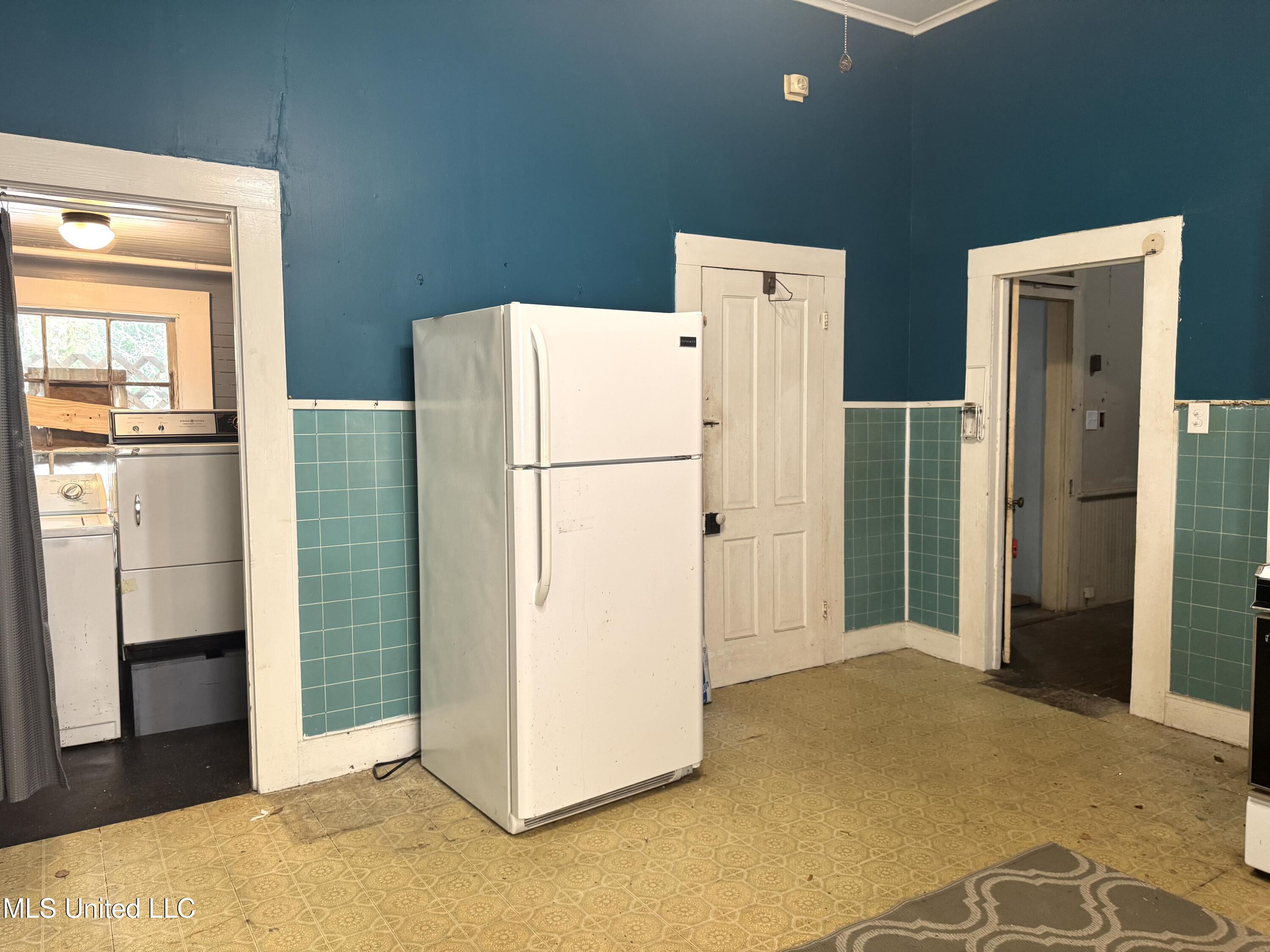 4219 Bellview Avenue Moss Point, MS 39563 - Photo 13 of 26 KITCHEN