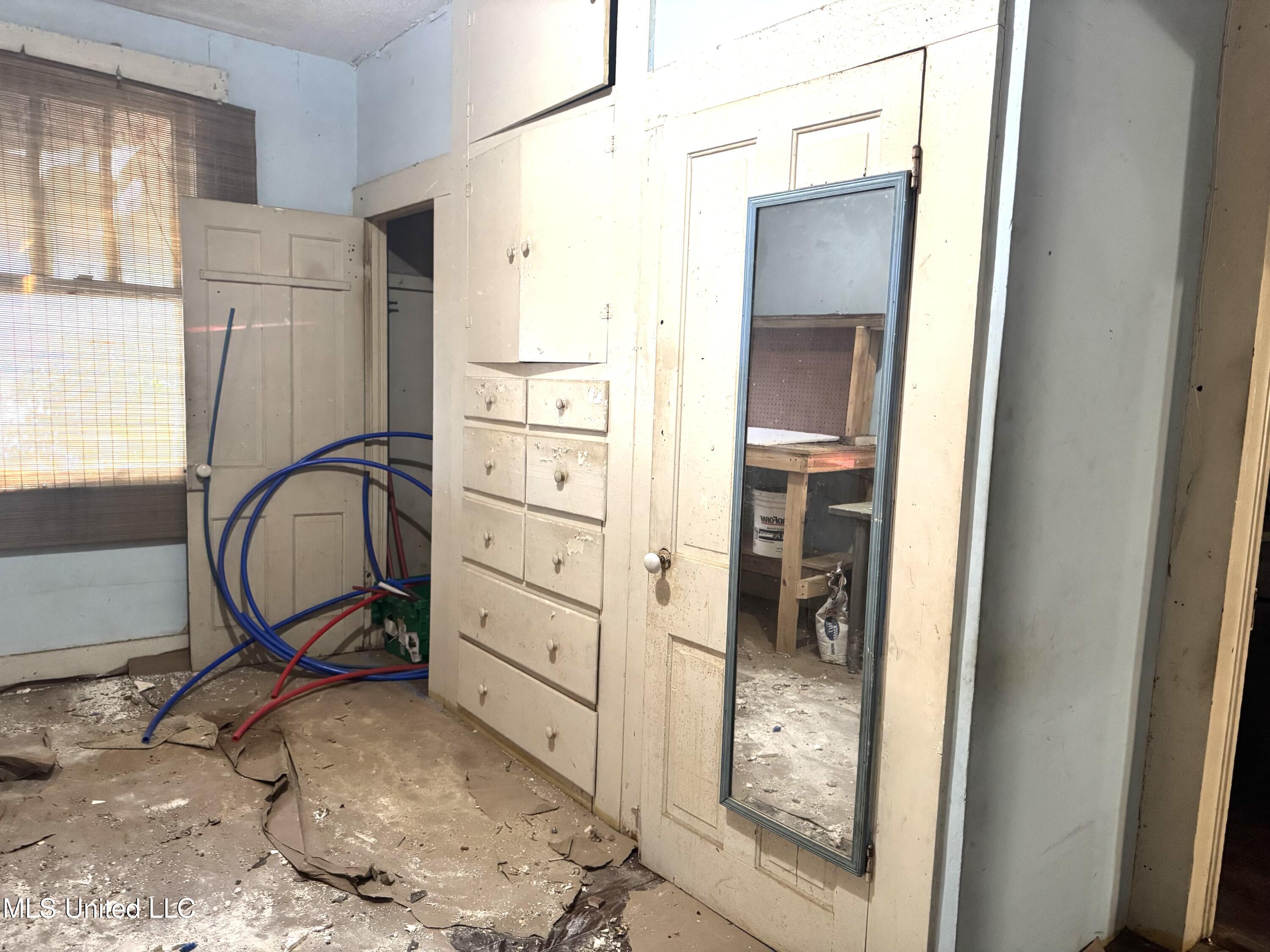 4219 Bellview Avenue Moss Point, MS 39563 - Photo 22 of 26 STORAGE/WORKSHOP