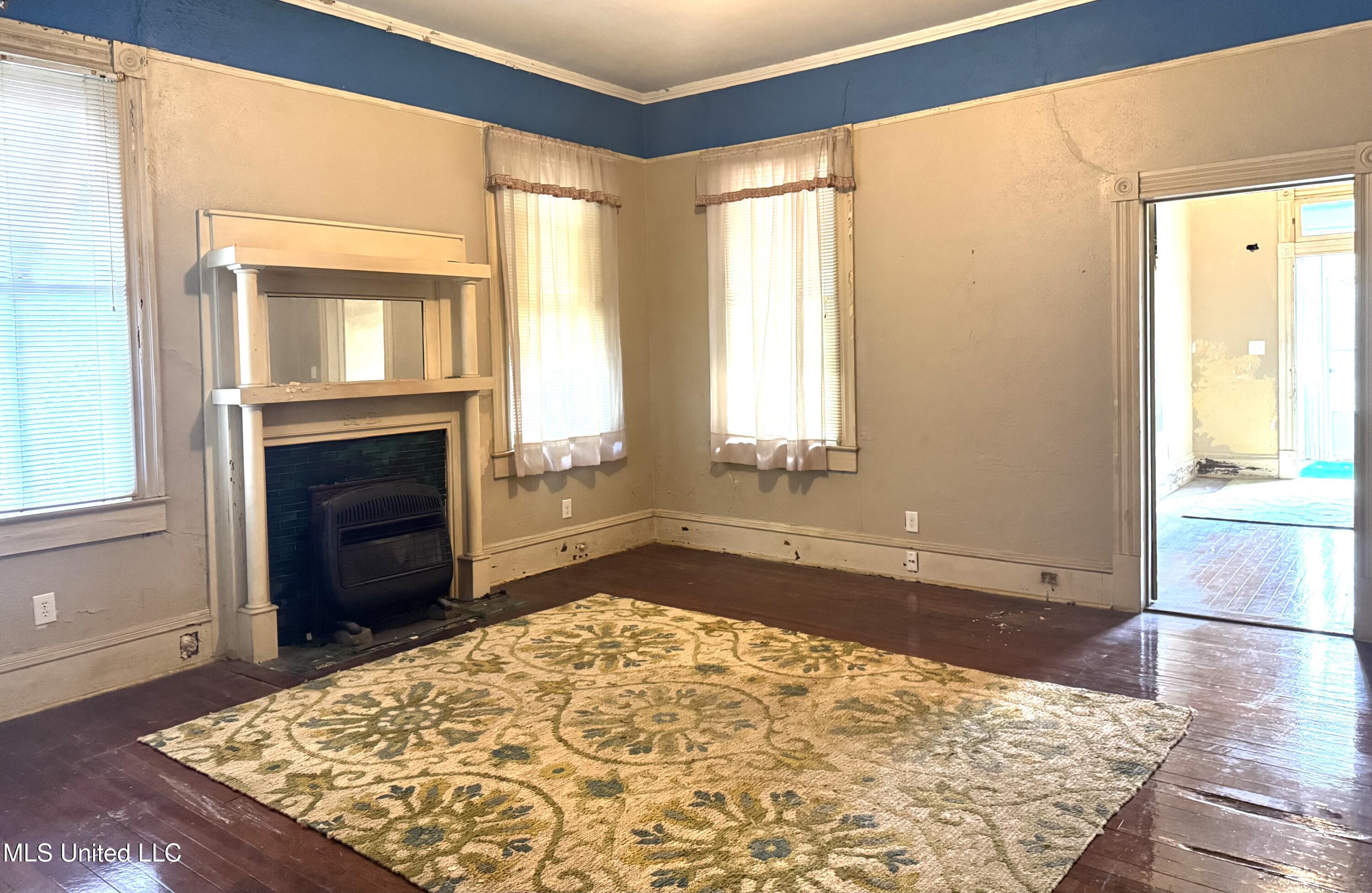 4219 Bellview Avenue Moss Point, MS 39563 - Photo 7 of 26 LIVING ROOM