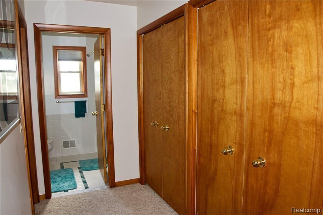 5921 Oakhill Road Clarkston, MI 48348 - Photo 32 of 39 IMG_3789.jpg