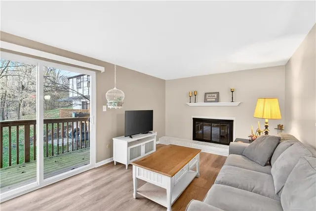 $299,000 | 44 Oxford Court, Pittsburgh, PA 15237