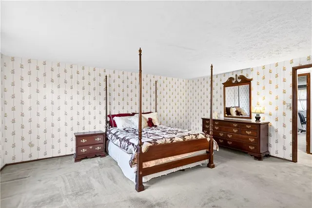 $299,000 | 44 Oxford Court, Pittsburgh, PA 15237