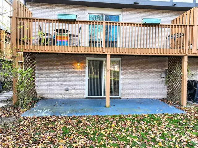 $299,000 | 44 Oxford Court, Pittsburgh, PA 15237