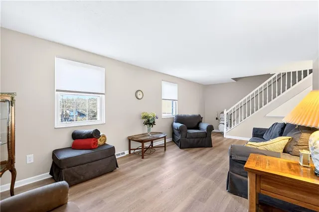 $299,000 | 44 Oxford Court, Pittsburgh, PA 15237