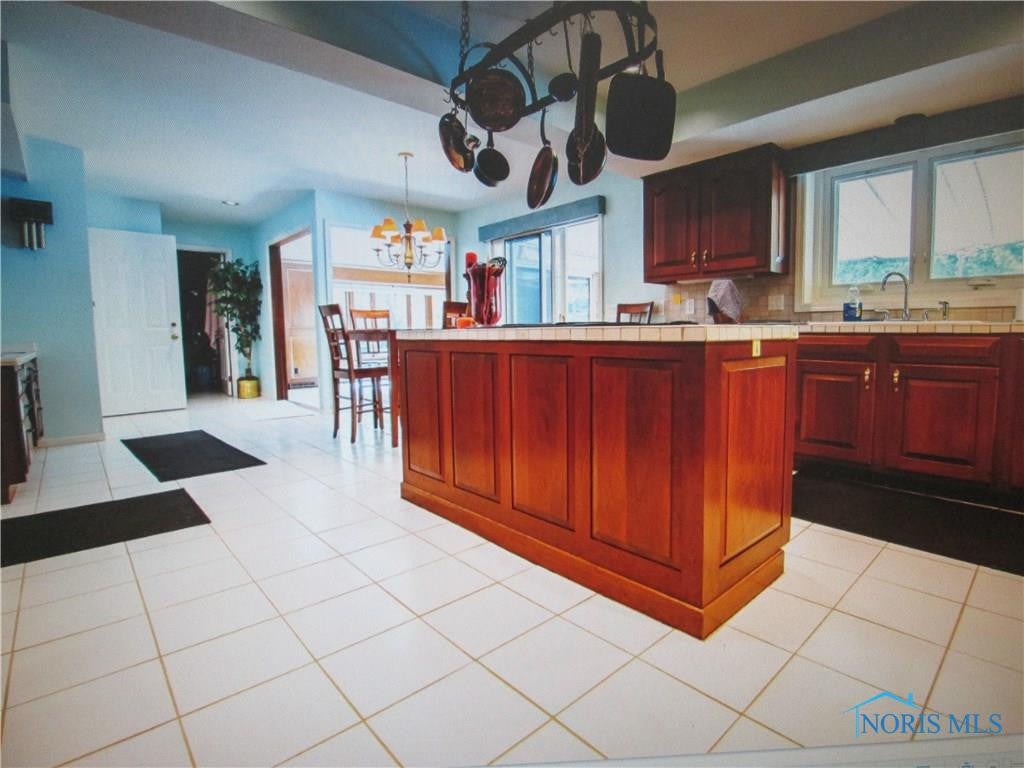 2937 Secretariat Road Toledo, OH 43615 - Photo 9 of 32 Gallery Image 9
