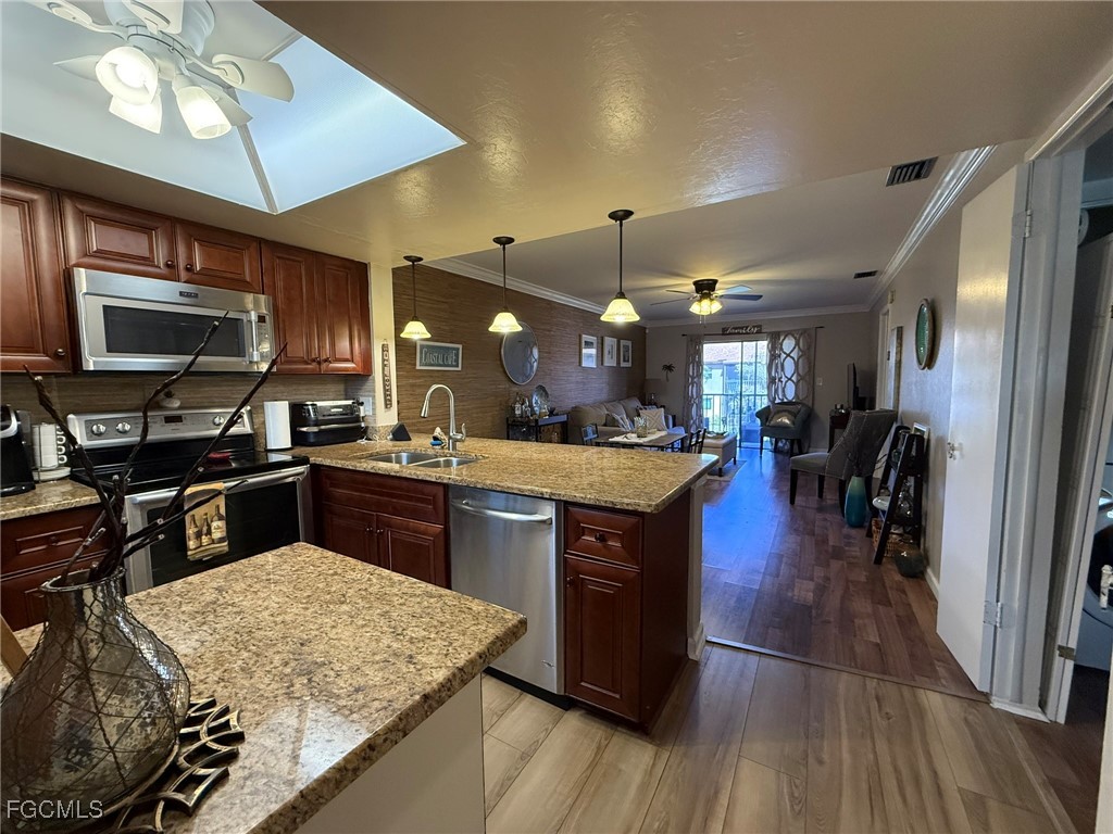 4790 South Cleveland Avenue, Unit 906 Fort Myers, FL 33907 - Photo 4 of 25