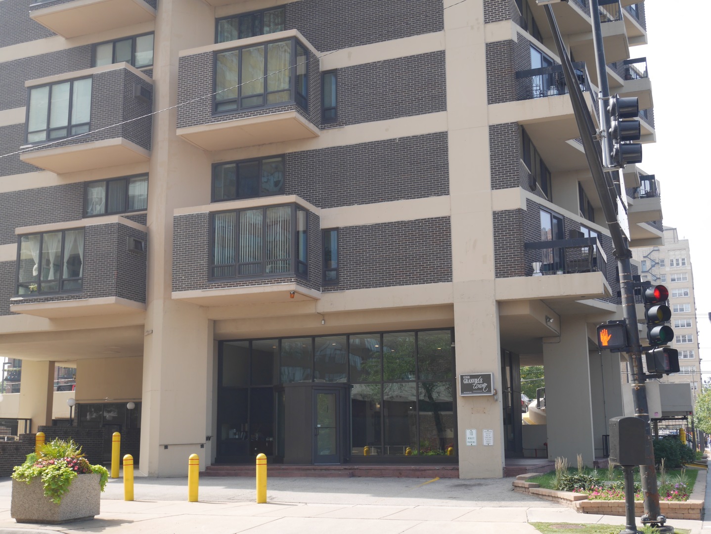 6166 North Sheridan Road, Unit 14F Chicago, IL 60660 - Photo 1 of 27