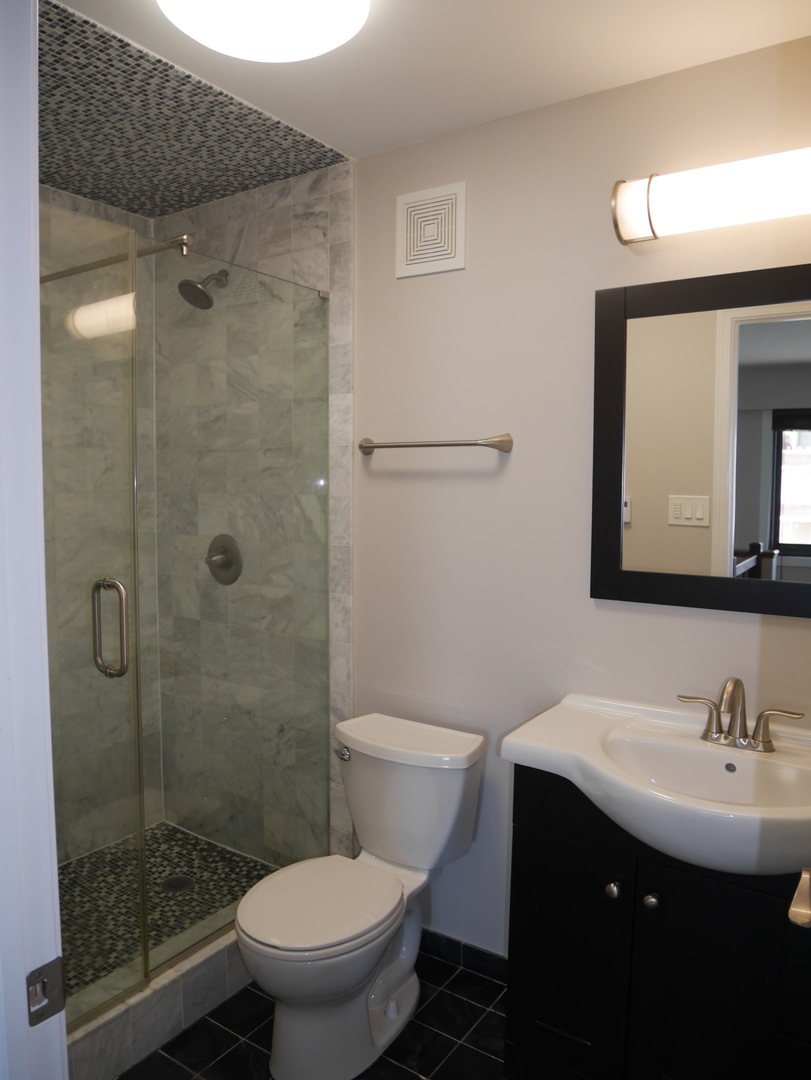 6166 North Sheridan Road, Unit 14F Chicago, IL 60660 - Photo 20 of 27