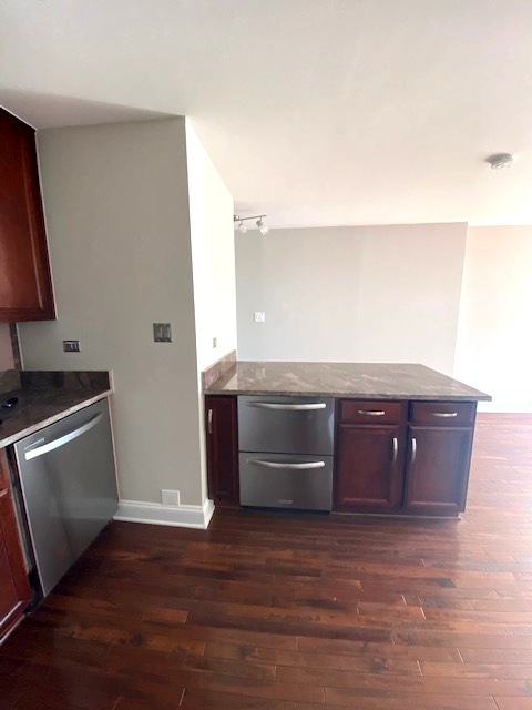 6166 North Sheridan Road, Unit 14F Chicago, IL 60660 - Photo 7 of 27