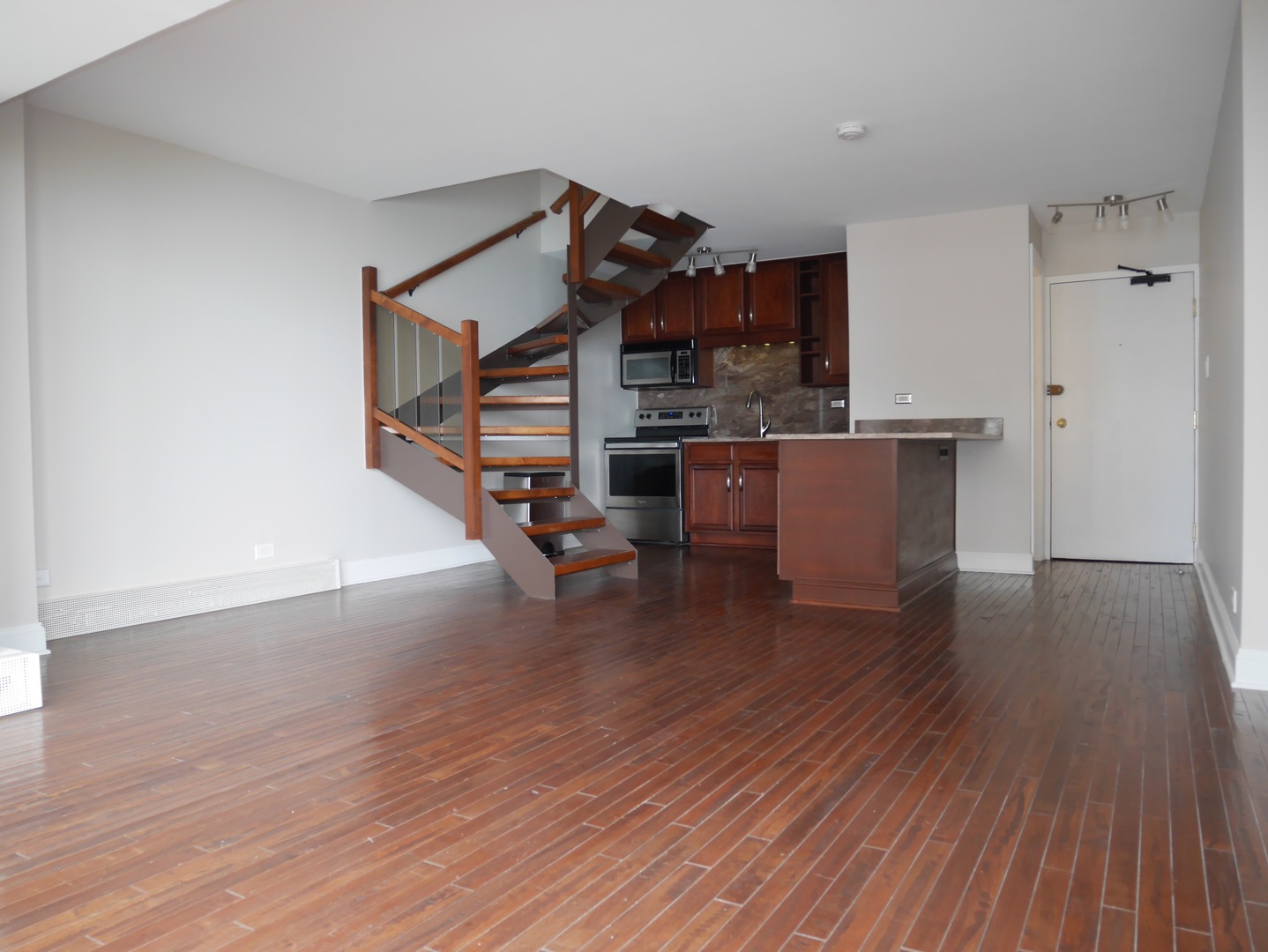 6166 North Sheridan Road, Unit 14F Chicago, IL 60660 - Photo 8 of 27