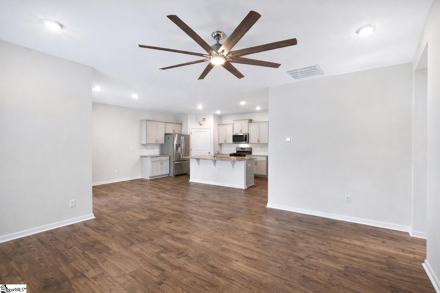 462 Fenwick Drive Woodruff, SC 29388 - Photo 4 of 42
