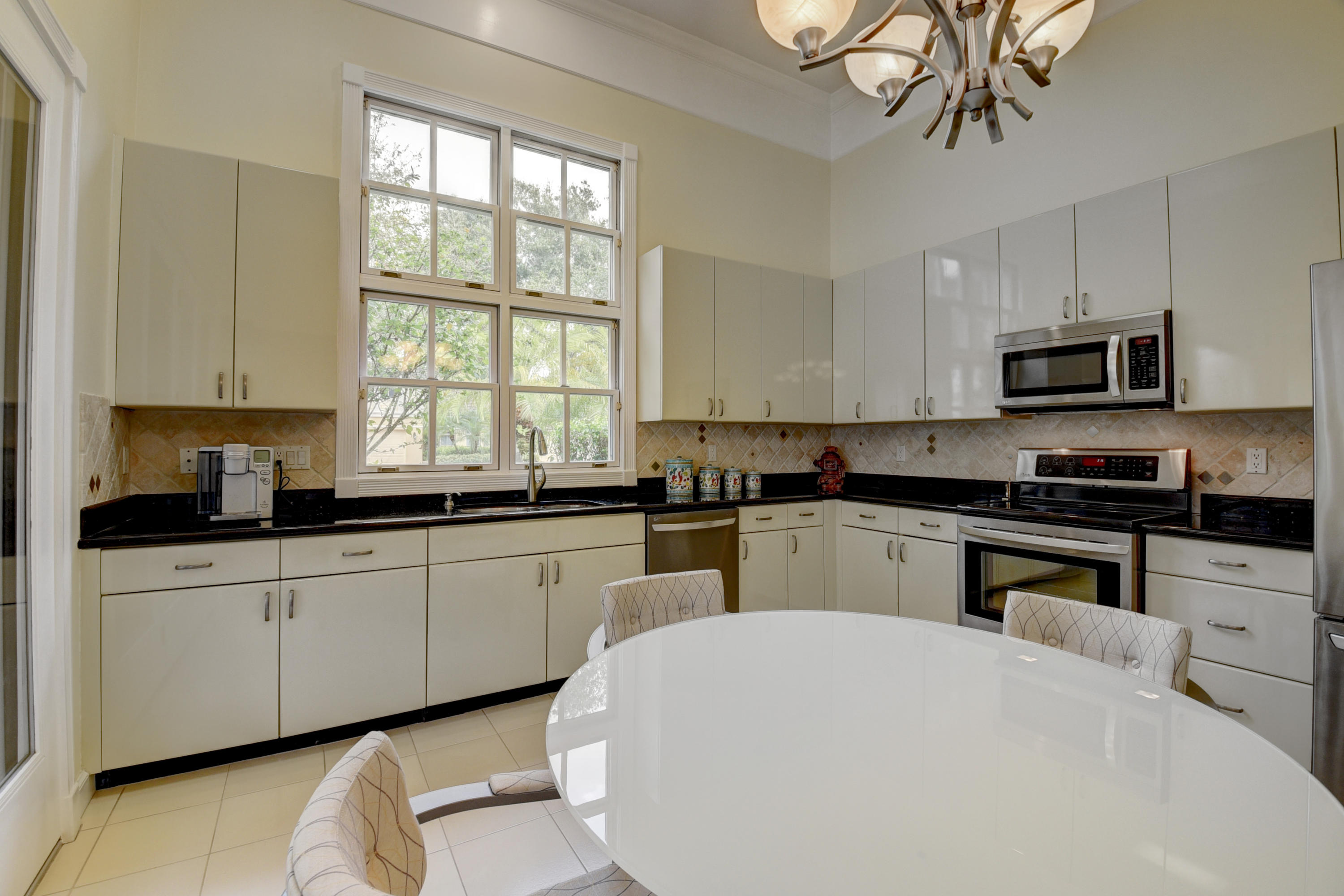 5738 Northwest 39th Way Boca Raton, FL 33496 - Photo 12 of 29 Virtuals1 (12)