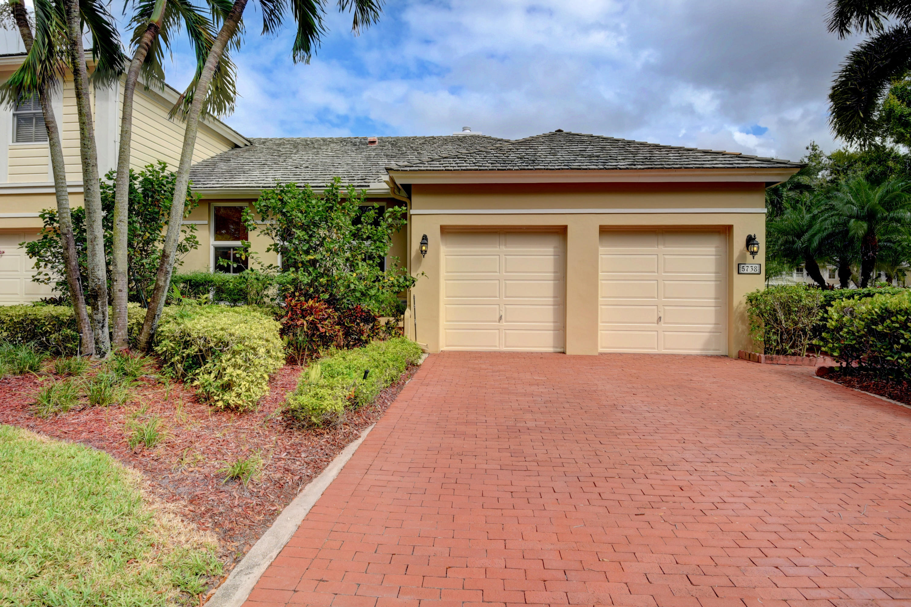 5738 Northwest 39th Way Boca Raton, FL 33496 - Photo 2 of 29 Virtuals1 (2)