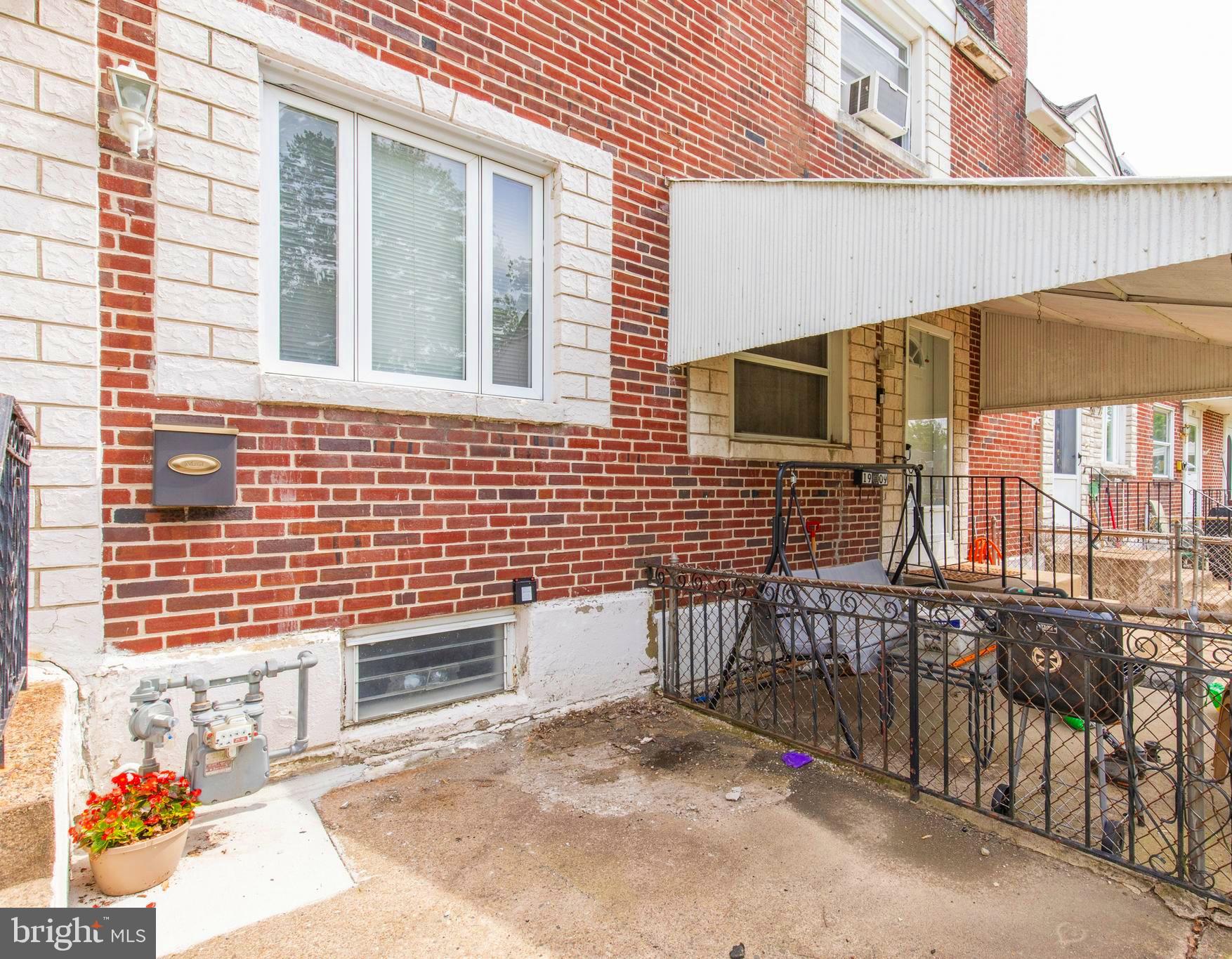 1907 Fowler Road Folcroft, PA 19032 - Photo 3 of 36