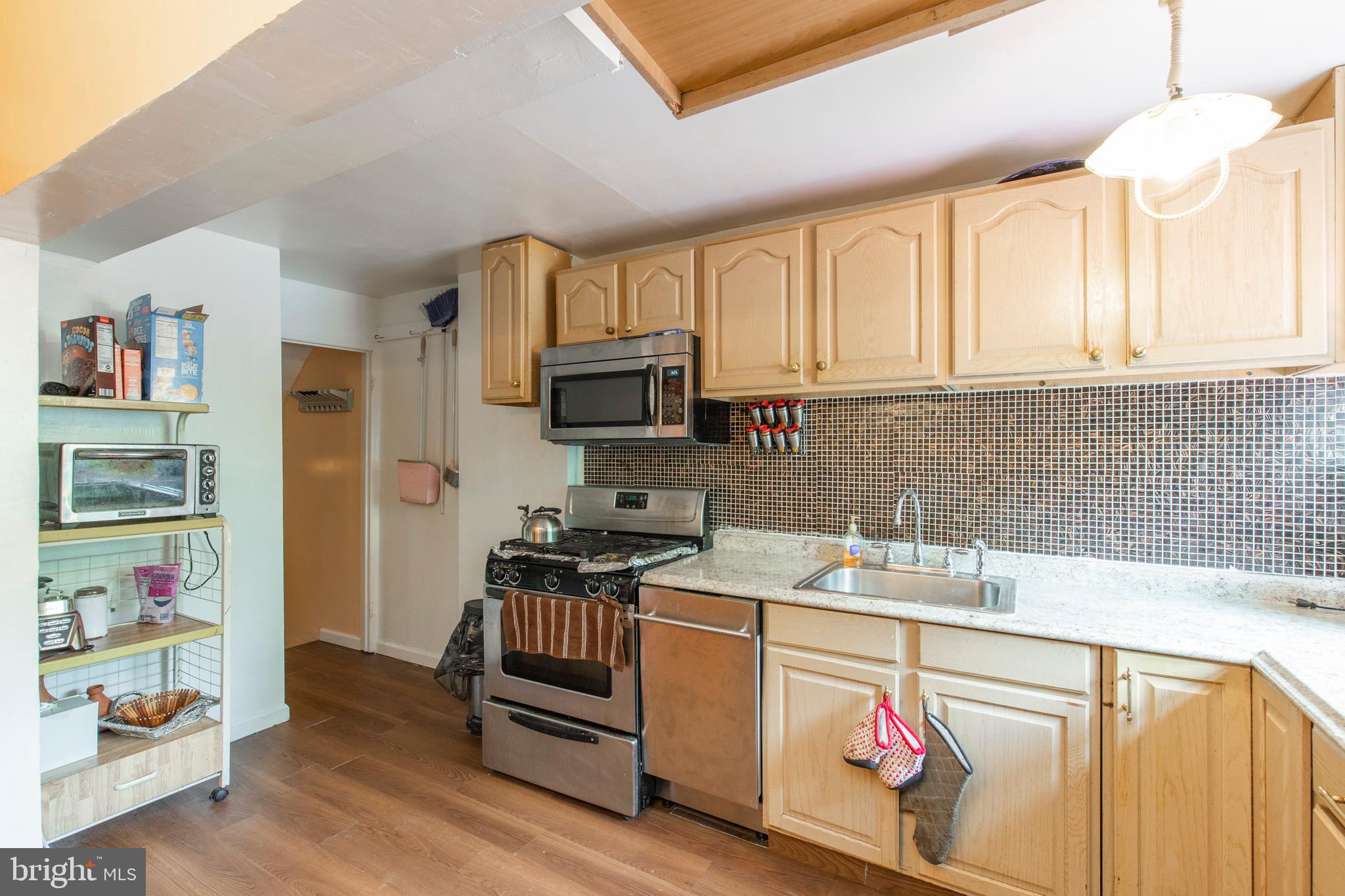 1907 Fowler Road Folcroft, PA 19032 - Photo 10 of 36