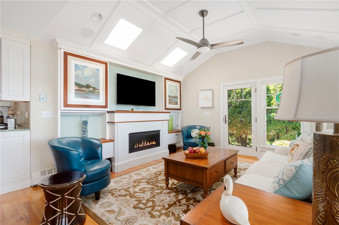 29 Riverside Drive Barrington, RI 02806 - Photo 14 of 43