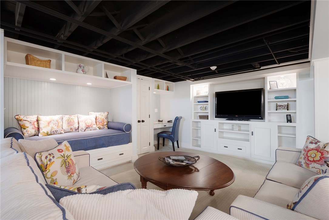 29 Riverside Drive Barrington, RI 02806 - Photo 28 of 43