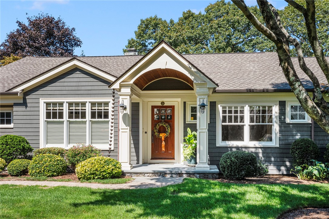 29 Riverside Drive Barrington, RI 02806 - Photo 5 of 43