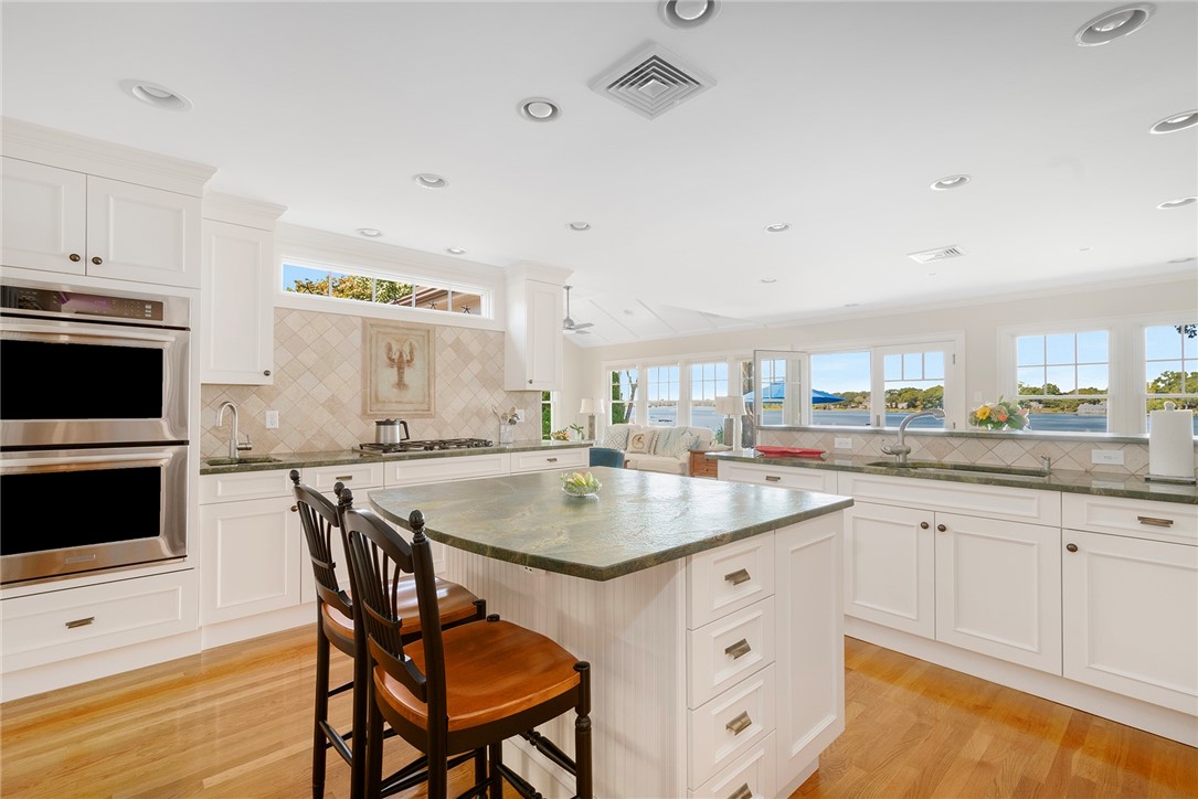 29 Riverside Drive Barrington, RI 02806 - Photo 10 of 43