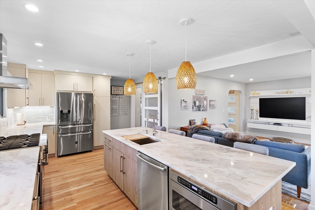219 High Road Newbury, MA 01951 - Photo 7 of 42 Gallery Image 7