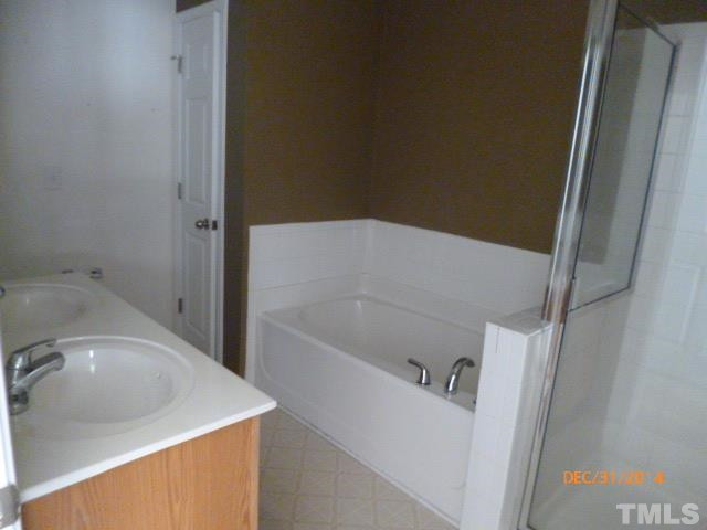 8620 Neuse Club Lane, Unit 106 Raleigh, NC 27616 - Photo 11 of 13 Photo 11