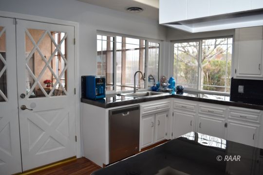 613 West Howell Avenue Ridgecrest, CA 93555 - Photo 12 of 26