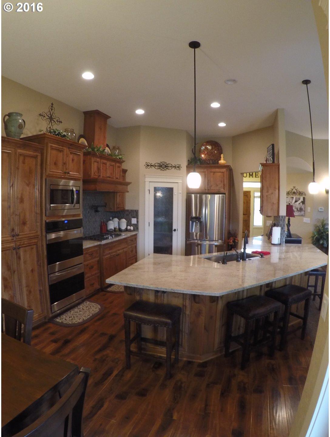 1706 Northwest 179th Street Ridgefield, WA 98642 - Photo 10 of 23 Gallery Image 10