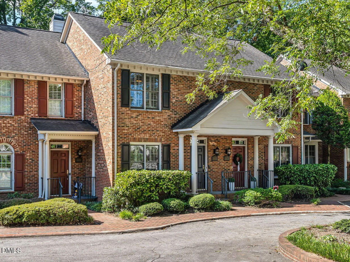 1406 Governors Court Raleigh, NC 27604 - Photo 17 of 18 001-1280x960-main-exterior