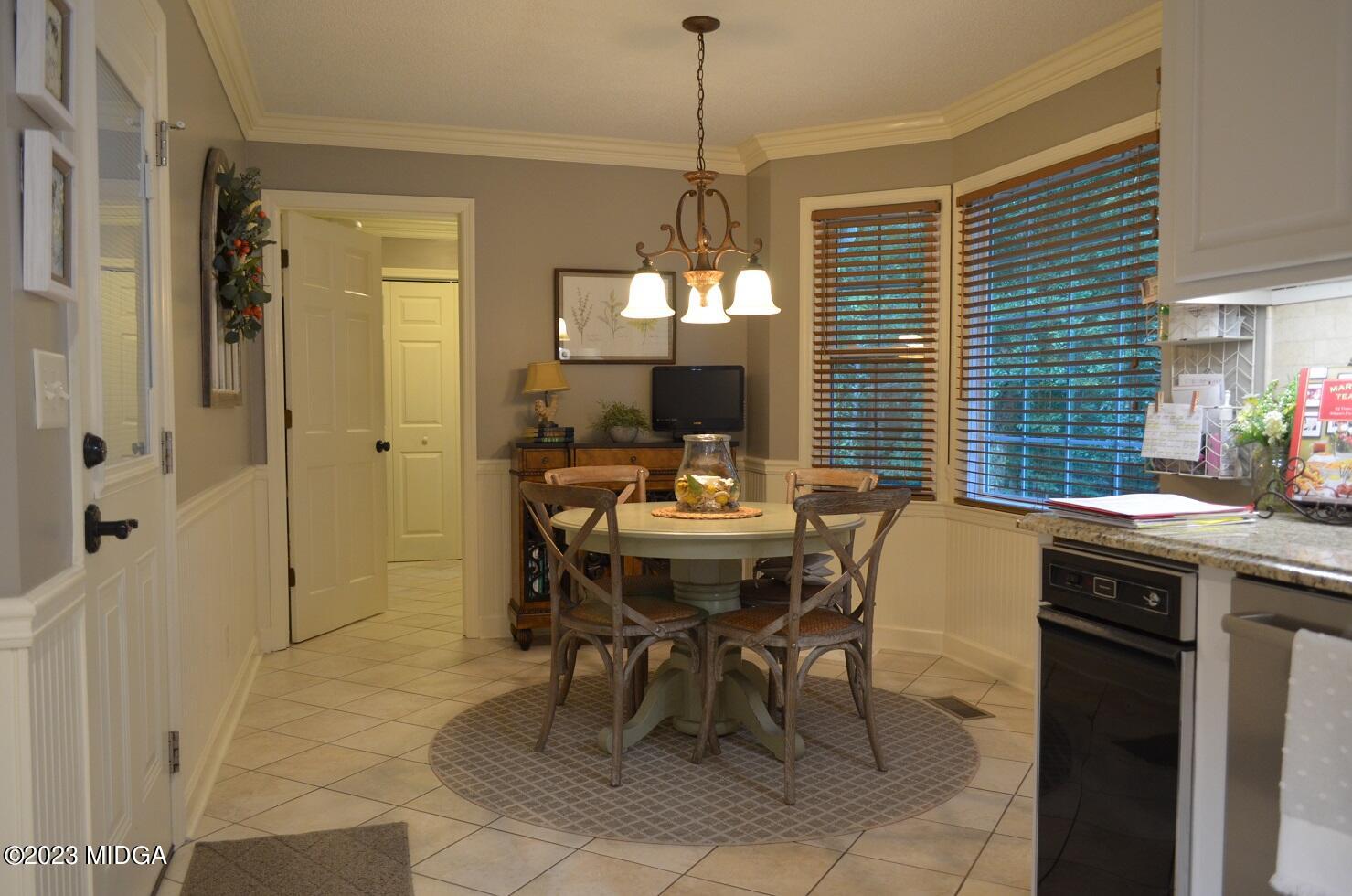 76 Riverside Landing Macon, GA 31210 - Photo 14 of 44 a view of a dining room with furniture