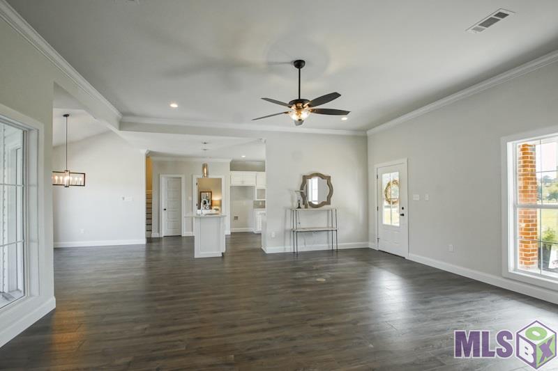 30025 Frank Murphy Road Albany, LA 70711 - Photo 8 of 31 Gallery Image 8