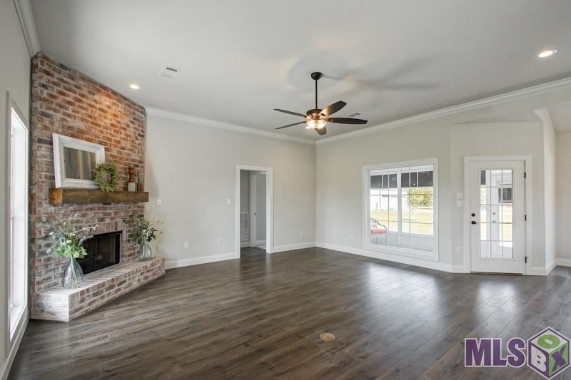 30025 Frank Murphy Road Albany, LA 70711 - Photo 9 of 31 Gallery Image 9