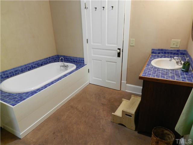 1621 Lutterloh Road Pittsboro, NC 27312 - Photo 12 of 25 Gallery Image 12