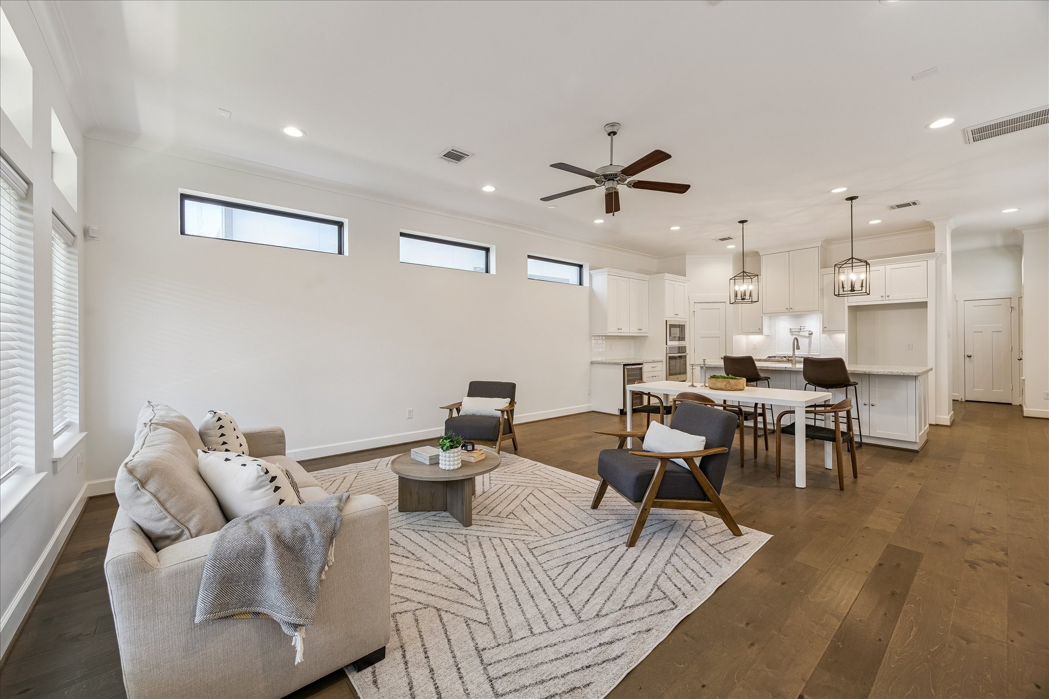 5237 Cornish Street, Unit C Houston, TX 77007 - Photo 6 of 14