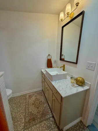 $1,500 | 404 West Haynie Street, Llano, TX 78643