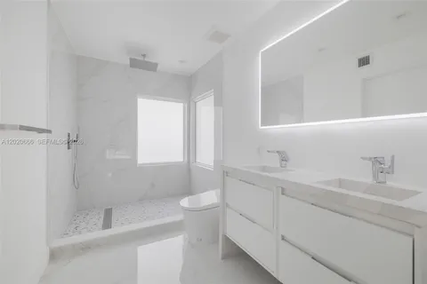 $2,595,000 | 1903 Bay Drive, Pompano Beach, FL 33062