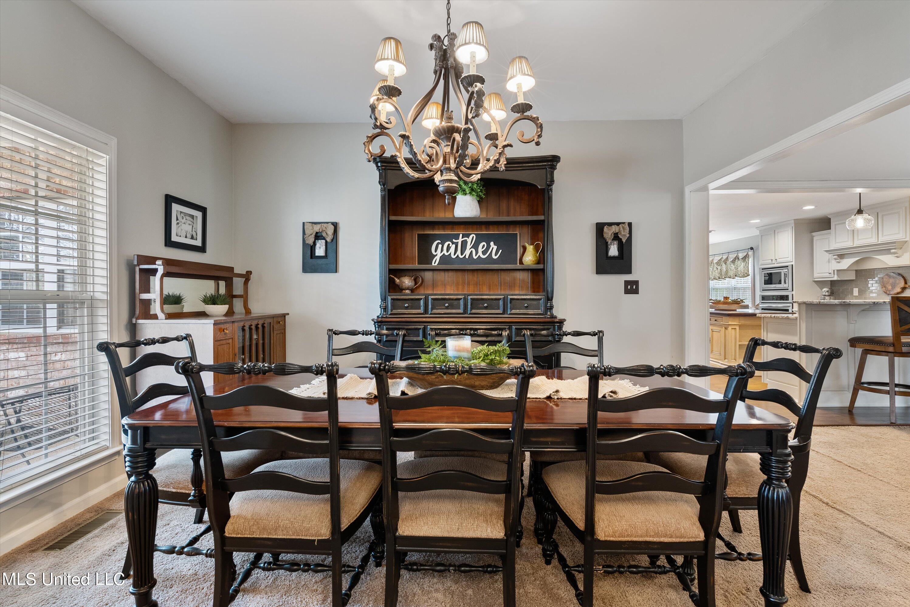 195 Red Banks Road South Byhalia, MS 38611 - Photo 5 of 53 05-Dining Room
