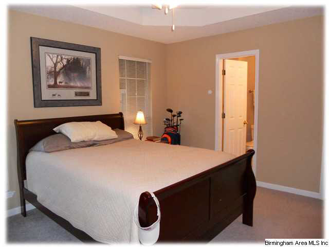 121 Cambridge Pointe Circle Alabaster, AL 35007 - Photo 12 of 22