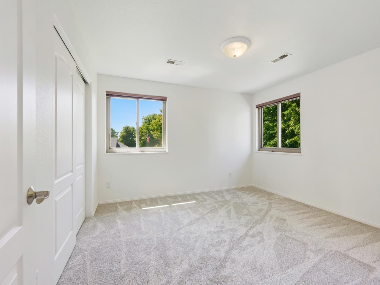 2107 I I- 1/2 Road Grand Junction, CO 81505 - Photo 27 of 42 an empty room with windows