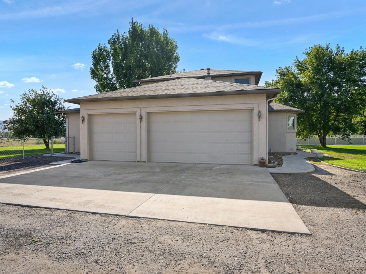 2107 I I- 1/2 Road Grand Junction, CO 81505 - Photo 35 of 42 a view of a yard with garage