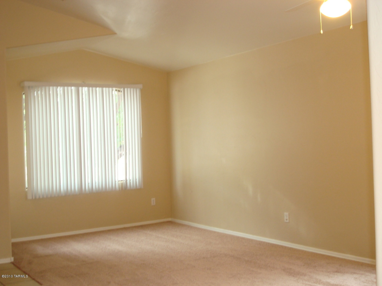 4565 South Valley Road Tucson, AZ 85714 - Photo 2 of 15