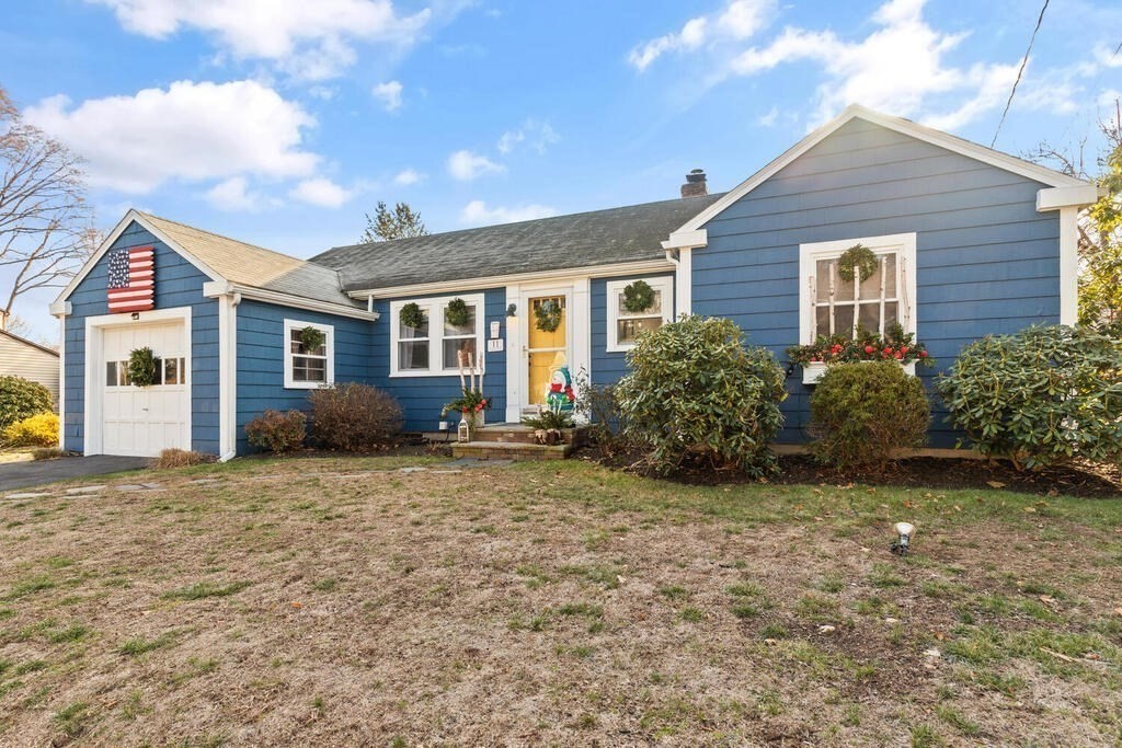 11 Harwick Road Wakefield, MA 01880 - Photo 1 of 32 Gallery Image 1