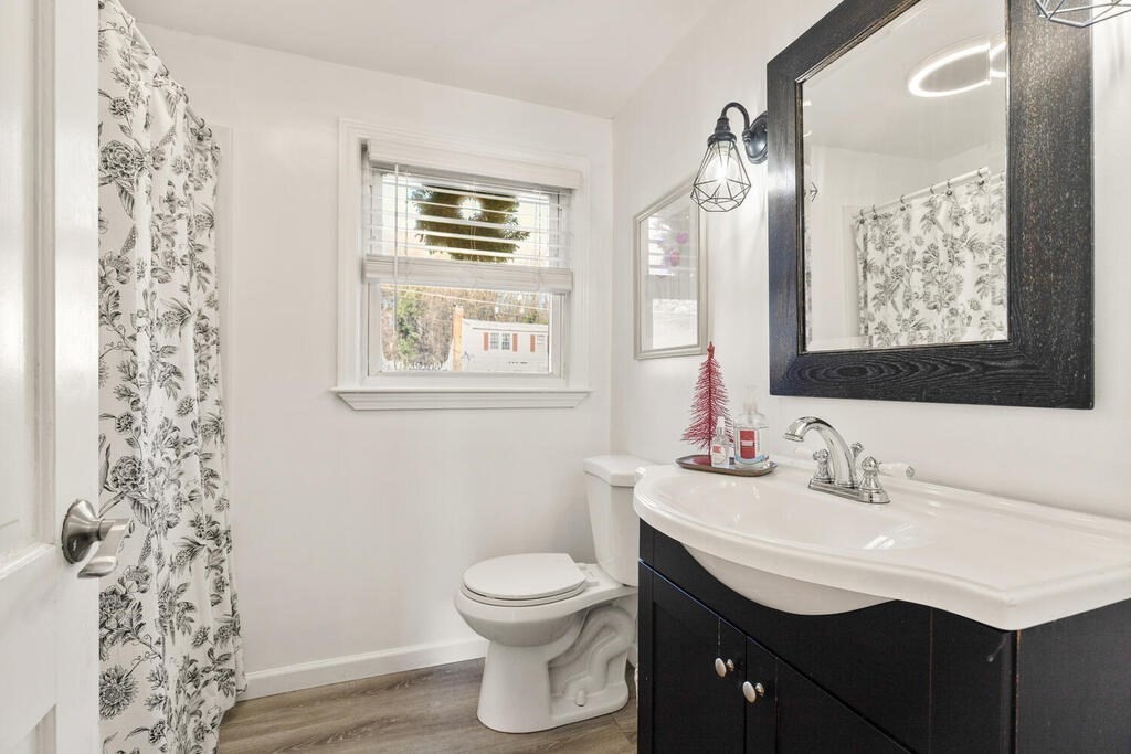 11 Harwick Road Wakefield, MA 01880 - Photo 20 of 32 Gallery Image 20