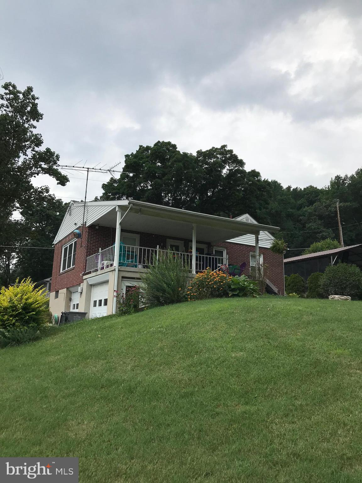 321 Church Lane Road Reading, PA 19606 - Photo 2 of 12