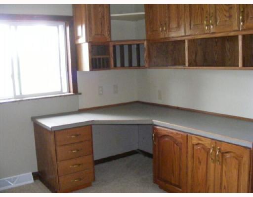 182 Beacon Road Renfrew, PA 16053 - Photo 11 of 17 Studio/Study/Office.